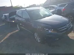 WVGMV7AX7HK013718 2017 VOLKSWAGEN TIGUAN