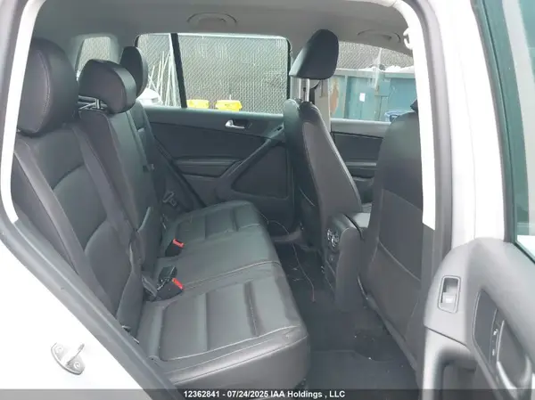 WVGNV7AX0HW500806 2017 VOLKSWAGEN TIGUAN - Image 8