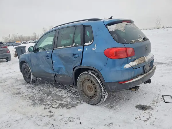 WVGNV7AX1HK031264 2017 VOLKSWAGEN TIGUAN - Image 2