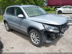 WVGNV7AX3HK008889 2017 VOLKSWAGEN TIGUAN