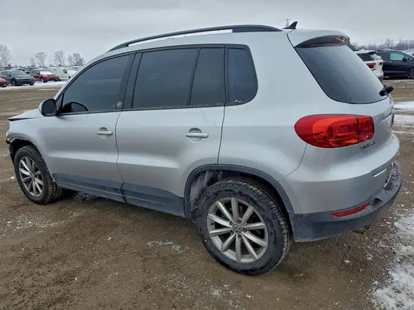 WVGNV7AX3HK040595 2017 VOLKSWAGEN TIGUAN - Image 2