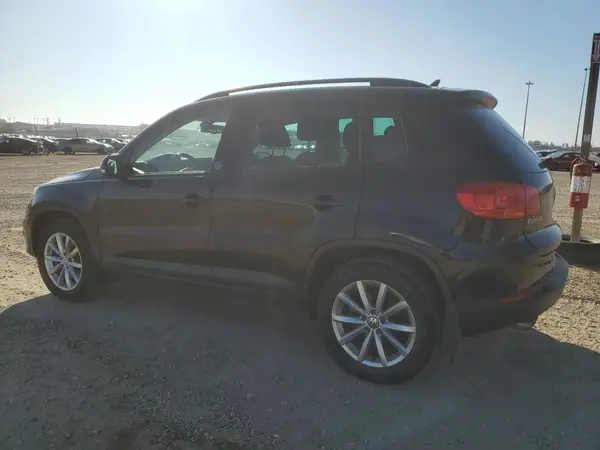 WVGNV7AX4HW510190 2017 VOLKSWAGEN TIGUAN - Image 2