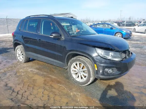WVGNV7AX5HK007548 2017 VOLKSWAGEN TIGUAN - Image 1