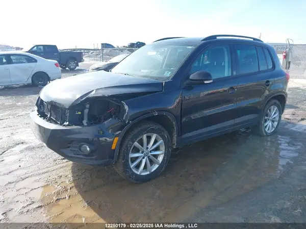 WVGNV7AX5HK007548 2017 VOLKSWAGEN TIGUAN - Image 2