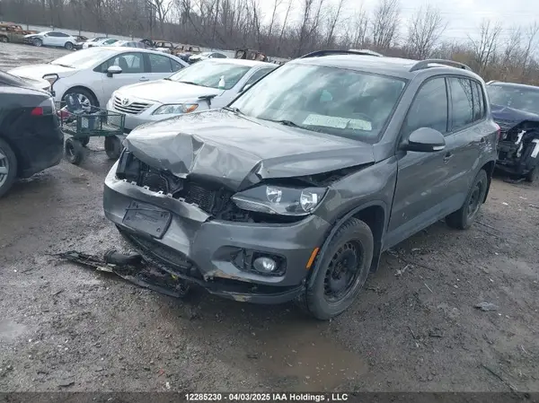 WVGNV7AX6HK033480 2017 VOLKSWAGEN TIGUAN - Image 2