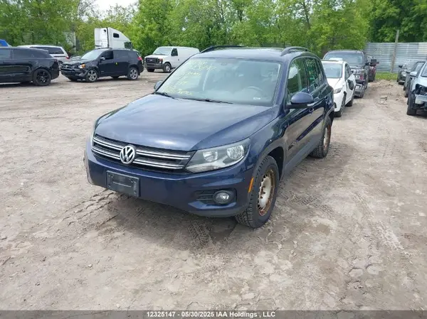 WVGNV7AX7HK007518 2017 VOLKSWAGEN TIGUAN - Image 2