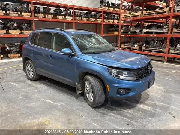 WVGNV7AX8HK015871 2017 VOLKSWAGEN TIGUAN - Image 1