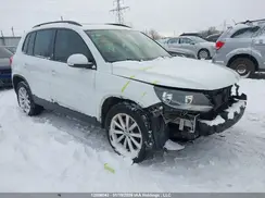 WVGNV7AX8HK028880 2017 VOLKSWAGEN TIGUAN