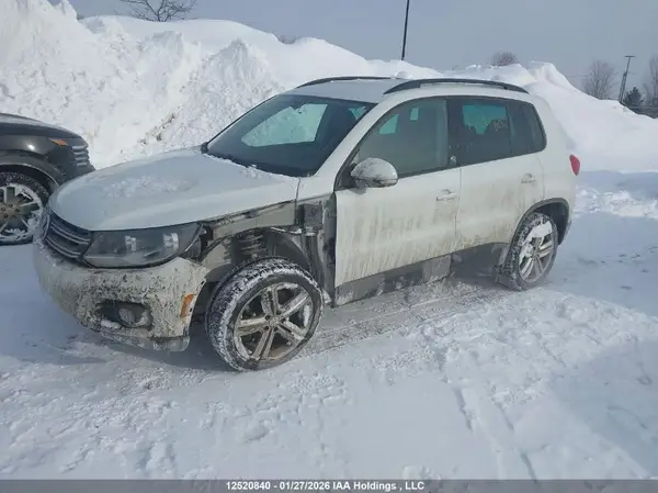 WVGNV7AX9HK024806 2017 VOLKSWAGEN TIGUAN - Image 2