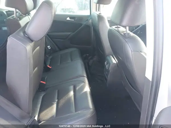 WVGNV7AXXHK008775 2017 VOLKSWAGEN TIGUAN - Image 8