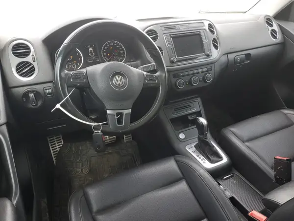 WVGNV7AXXHK014480 2017 VOLKSWAGEN TIGUAN - Image 8