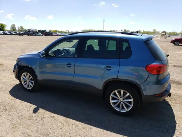 WVGNV7AXXHK032719 2017 VOLKSWAGEN TIGUAN - Image 2