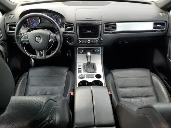 WVGRF7BP3HD002656 2017 VOLKSWAGEN TOUAREG - Image 8