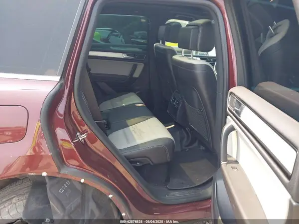 WVGRF7BP4HD005257 2017 VOLKSWAGEN TOUAREG - Image 8