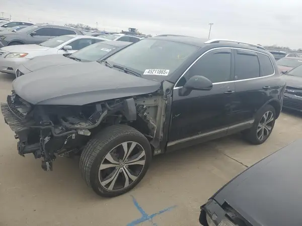 WVGRF7BP5HD003159 2017 VOLKSWAGEN TOUAREG - Image 1