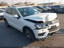 WVGRF7BP6HD003848 2017 VOLKSWAGEN TOUAREG