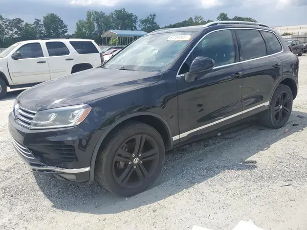 WVGRF7BP6HD004806 2017 VOLKSWAGEN TOUAREG - Image 1