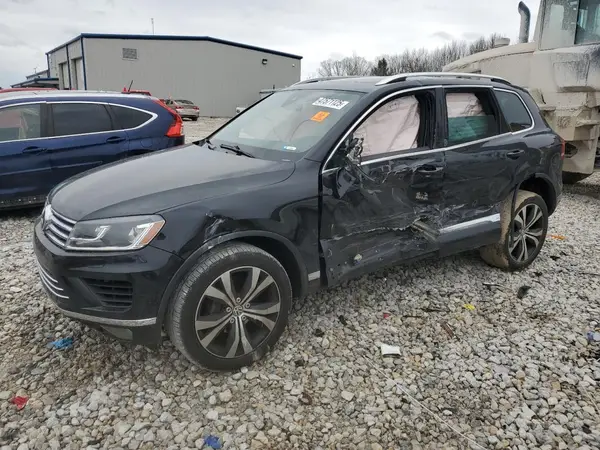 WVGRF7BP7HD000084 2017 VOLKSWAGEN TOUAREG - Image 1