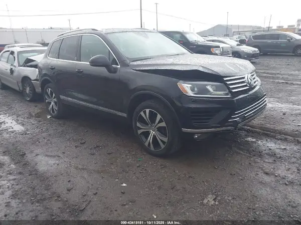WVGRF7BP7HD004362 2017 VOLKSWAGEN TOUAREG