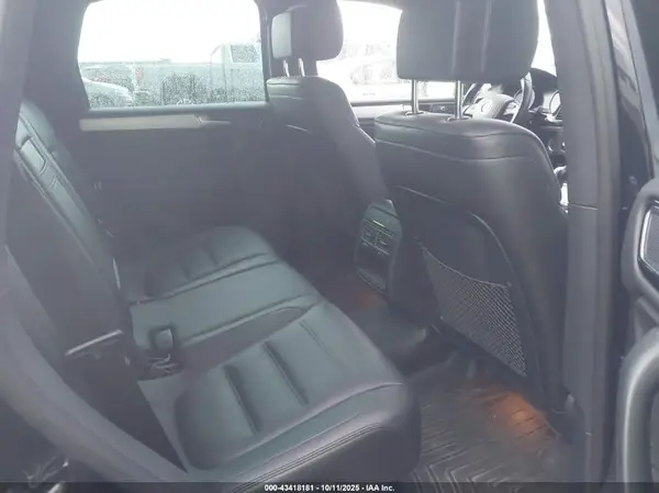 WVGRF7BP7HD004362 2017 VOLKSWAGEN TOUAREG - Image 8