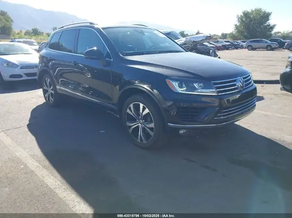 WVGRF7BPXHD001410 2017 VOLKSWAGEN TOUAREG