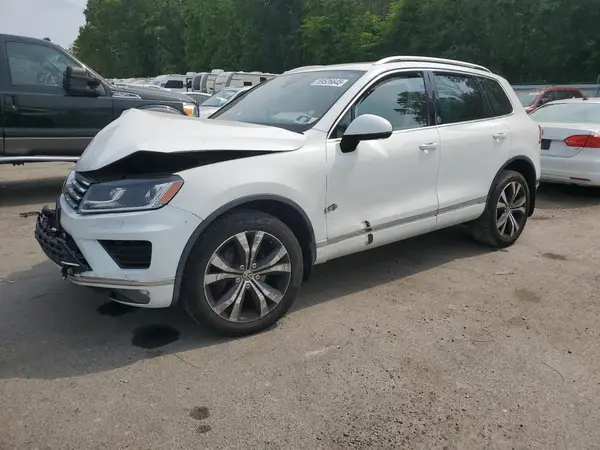 WVGRF7BPXHD002489 2017 VOLKSWAGEN TOUAREG - Image 1