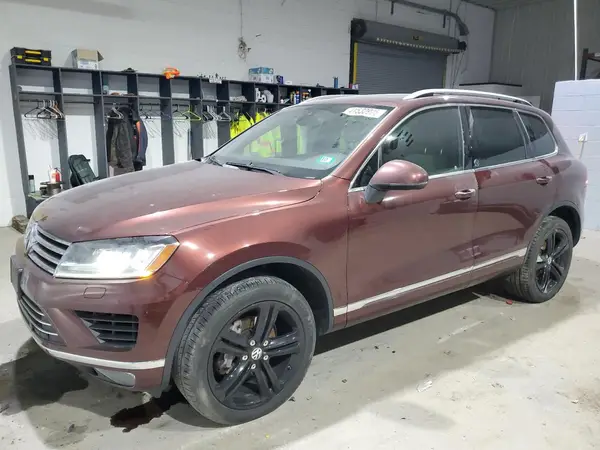 WVGRF7BPXHD003559 2017 VOLKSWAGEN TOUAREG - Image 1