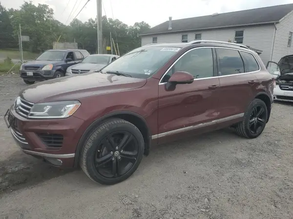 WVGRF7BPXHD005361 2017 VOLKSWAGEN TOUAREG - Image 1