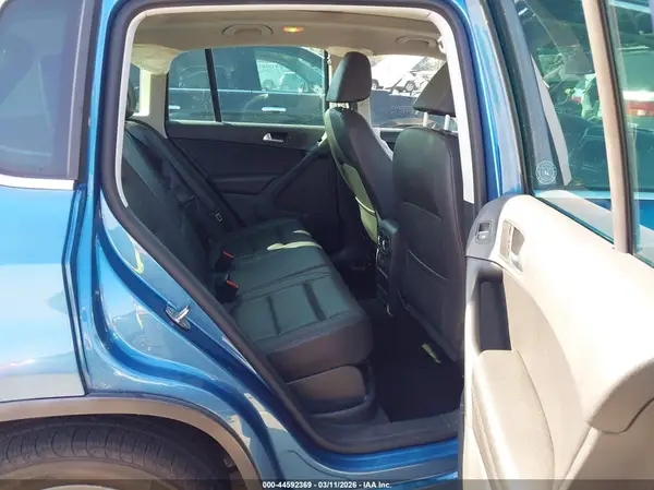 WVGRV7AX0HK019060 2017 VOLKSWAGEN TIGUAN - Image 8
