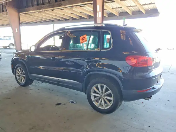 WVGRV7AX1HK002722 2017 VOLKSWAGEN TIGUAN - Image 2