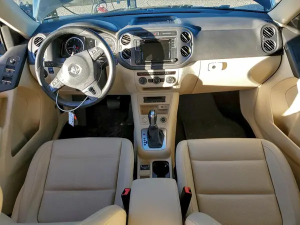 WVGRV7AX1HK002882 2017 VOLKSWAGEN TIGUAN - Image 8