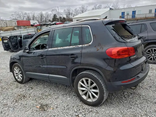 WVGRV7AX1HK039656 2017 VOLKSWAGEN TIGUAN - Image 2