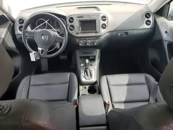 WVGRV7AX2HK002454 2017 VOLKSWAGEN TIGUAN - Image 8