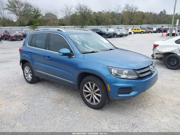 WVGRV7AX2HK002552 2017 VOLKSWAGEN TIGUAN - Image 1