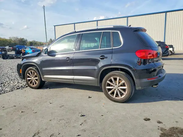 WVGRV7AX2HK002731 2017 VOLKSWAGEN TIGUAN - Image 2