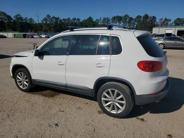 WVGRV7AX2HK007878 2017 VOLKSWAGEN TIGUAN - Image 2