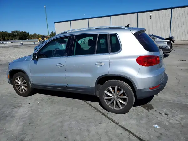 WVGRV7AX2HK008030 2017 VOLKSWAGEN TIGUAN - Image 2