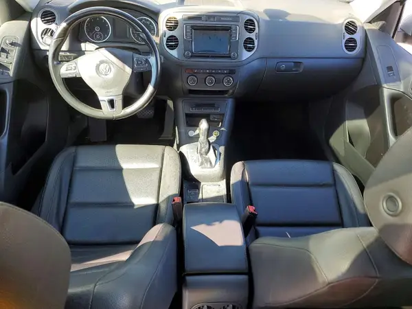 WVGRV7AX2HK008030 2017 VOLKSWAGEN TIGUAN - Image 8