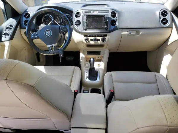 WVGRV7AX2HK011414 2017 VOLKSWAGEN TIGUAN - Image 8