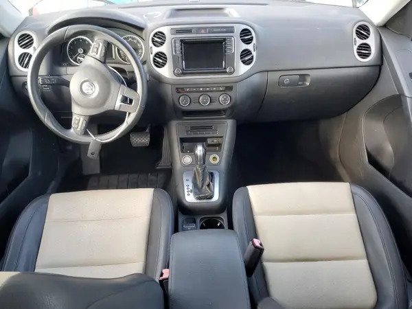 WVGRV7AX2HK012658 2017 VOLKSWAGEN TIGUAN - Image 8