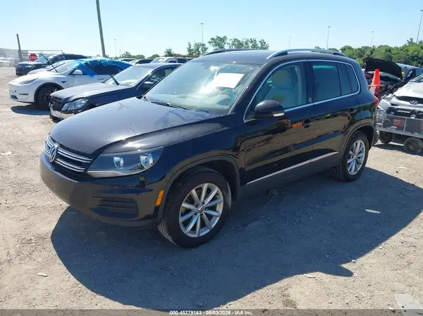 WVGRV7AX2HK019271 2017 VOLKSWAGEN TIGUAN - Image 2