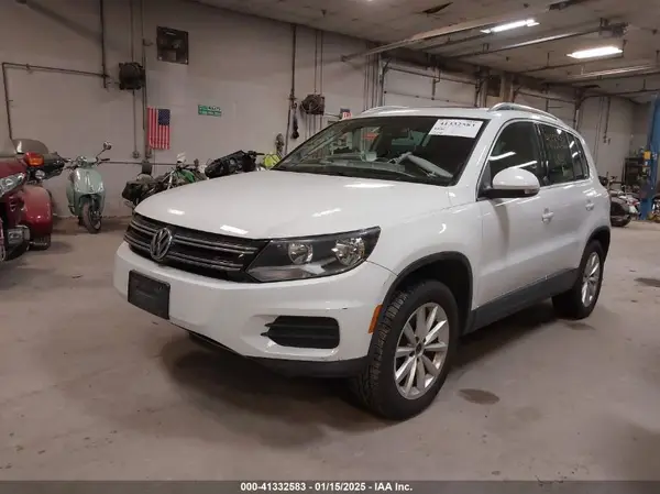 WVGRV7AX3HK000874 2017 VOLKSWAGEN TIGUAN - Image 2