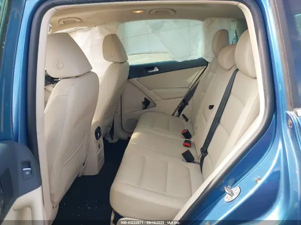 WVGRV7AX3HK002818 2017 VOLKSWAGEN TIGUAN - Image 8