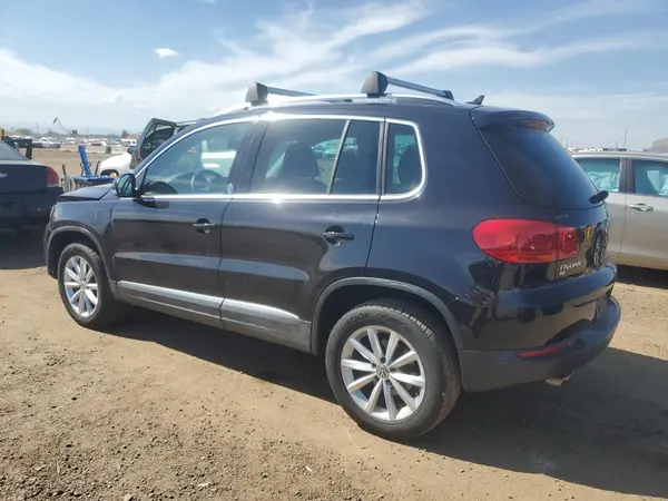 WVGRV7AX3HK005878 2017 VOLKSWAGEN TIGUAN - Image 2