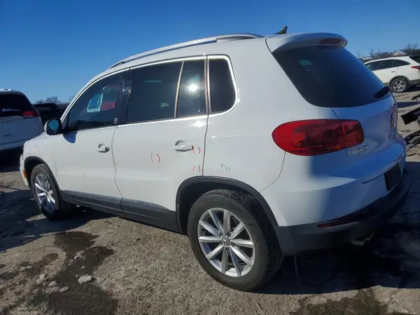 WVGRV7AX3HK019232 2017 VOLKSWAGEN TIGUAN - Image 2