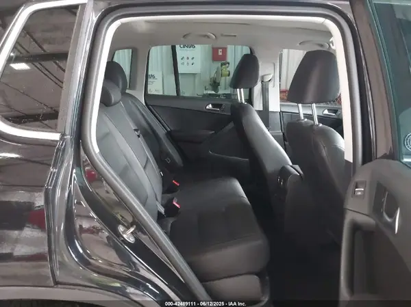 WVGRV7AX3HK019747 2017 VOLKSWAGEN TIGUAN - Image 8