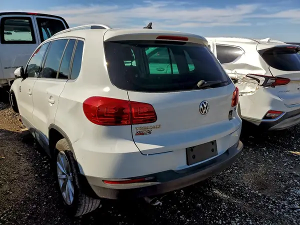 WVGRV7AX3HW502826 2017 VOLKSWAGEN TIGUAN - Image 2
