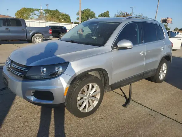 WVGRV7AX3HW508061 2017 VOLKSWAGEN TIGUAN - Image 1