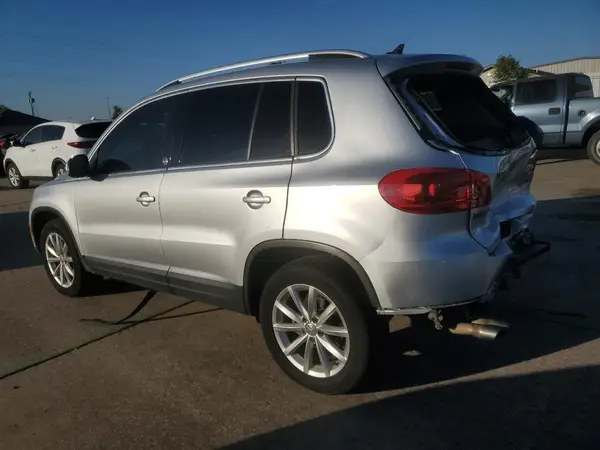 WVGRV7AX3HW508061 2017 VOLKSWAGEN TIGUAN - Image 2