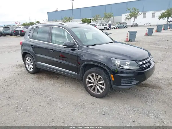 WVGRV7AX4HK003203 2017 VOLKSWAGEN TIGUAN - Image 1